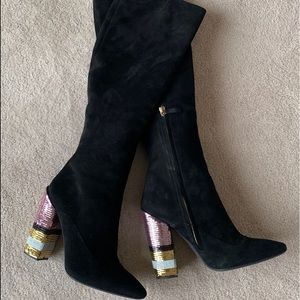 Giambattista Valli Shoes - Giambatista Valli Suede Boots Giambattista Valli Shoes - Giambatista Valli Suede Boots